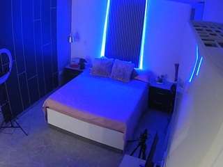 voyeurcam-casa-salsa-bedroom-8