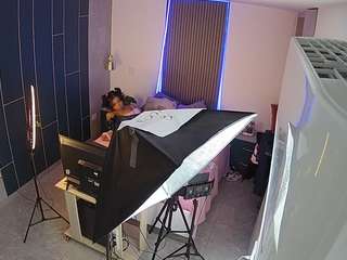 voyeurcam-casa-salsa-bedroom-8