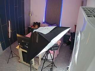 โมเดลนี้กำลังถ่ายทอดสดอยู่. voyeurcam-casa-salsa-bedroom-8