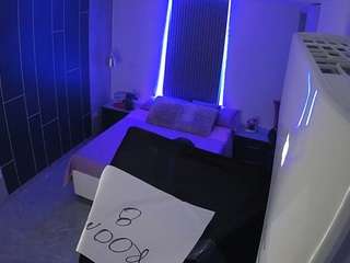 Este modelo está en vivo ahora. voyeurcam-casa-salsa-bedroom-8