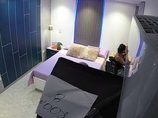 Dit model is nu live. voyeurcam-casa-salsa-bedroom-8