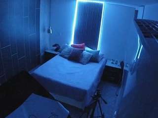 voyeurcam-casa-salsa-bedroom-8