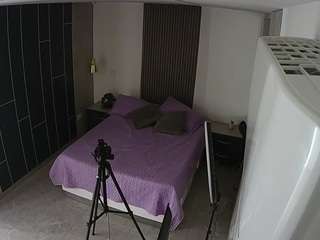 voyeurcam-casa-salsa-bedroom-8