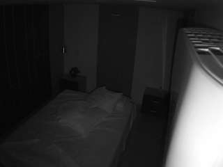 voyeurcam-casa-salsa-bedroom-8