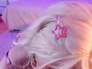 broklinwhite, female webcam model,  years old, on live webcam