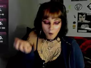 Cloee's Live Sex Cam Show