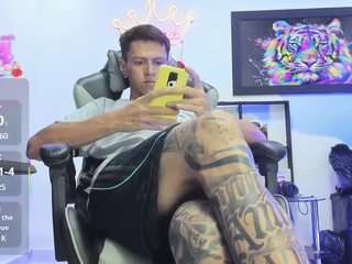 andy-dwels777 - Cam en Direct