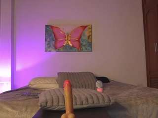 ElizabethMansson live webcam on Soda Cams