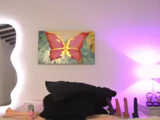 ElizabethMansson's Live Sex Cam Show