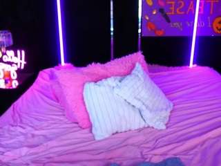 lindajawel Live Webcam on CamSoda