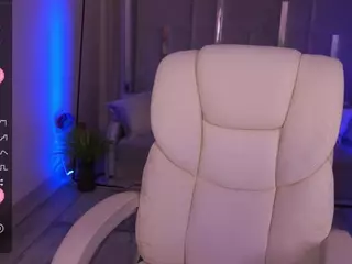 LINDAJAWEL's Live Sex Cam Show