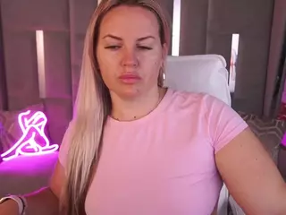 LINDAJAWEL's Live Sex Cam Show