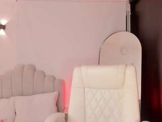 AmberLewis live cam preview