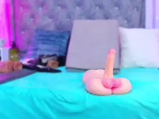 EmyBlue's Live Sex Cam Show