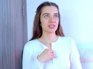 Live webcam model miss-lanaa on Soda Cams