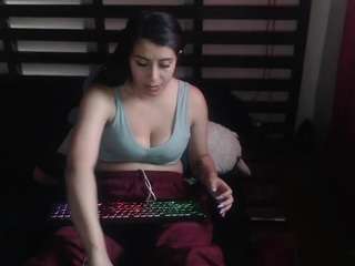 AliciaBoobs69 live webcam show