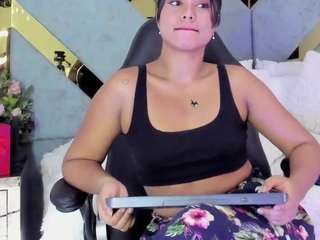 marilyn-cooper 1 On 1 Adult Cam Chat camsoda