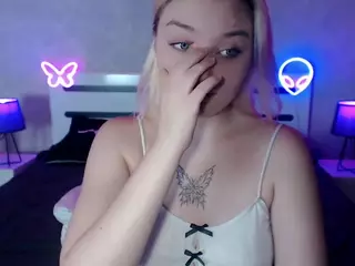 SiaPixie's Live Sex Cam Show