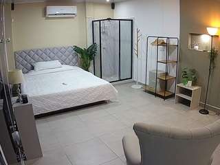 voyeurcam-jb-dining webcam