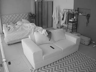 JBTV DiningRoom VoyeurCam live webcam on Soda Cams