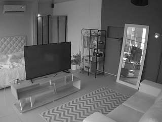 Ця модель зараз онлайн. voyeurcam-jb-dining