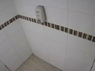 voyeurcam-jb-domination-shower's Live Sex Cam Show