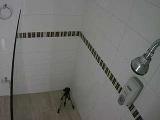 voyeurcam-jb-gym-shower
