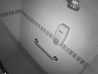 voyeurcam-jb-jail-shower's Live Sex Cam Show