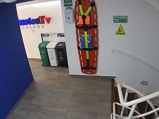 voyeurcam-jb-lobby