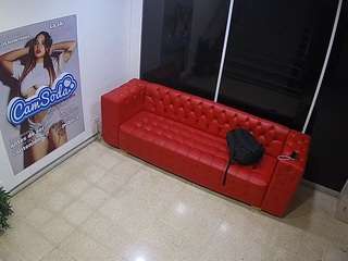 voyeurcam-jb-lobby webcam