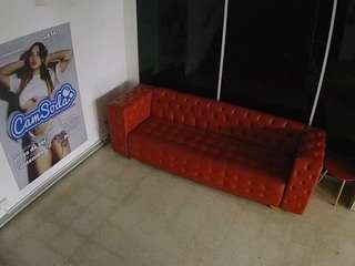 voyeurcam-jb-lobby webcam