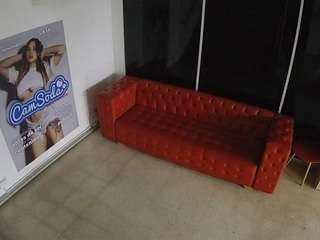 voyeurcam-jb-lobby webcam