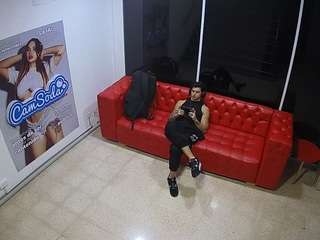 이 모델은 현재 라이브 중입니다. voyeurcam-jb-lobby