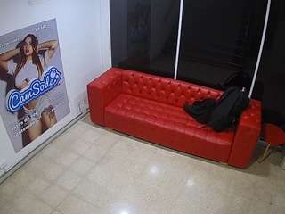 โมเดลนี้กำลังถ่ายทอดสดอยู่. voyeurcam-jb-lobby
