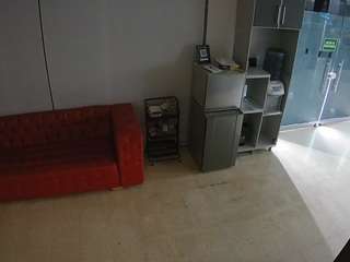 voyeurcam-jb-lobby