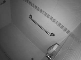 voyeurcam-jb-xfollow-shower Shower Cams camsoda