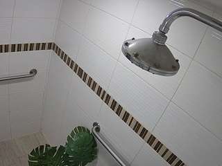 Striphcat camsoda voyeurcam-jb-xfollow-shower