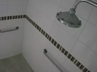 voyeurcam-jb-xfollow-shower's Live Sex Cam Show