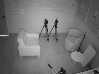 voyeurcam-jb-xfollow