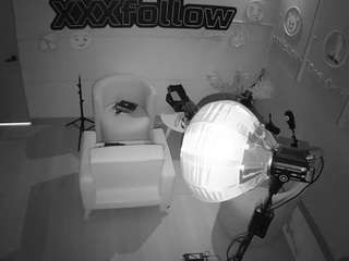 voyeurcam-jb-xfollow