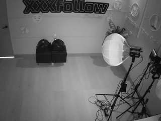 voyeurcam-jb-xfollow