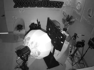 voyeurcam-jb-xfollow