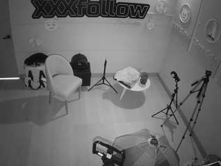 voyeurcam-jb-xfollow