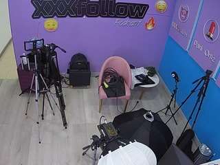 voyeurcam-jb-xfollow