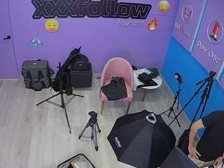 voyeurcam-jb-xfollow