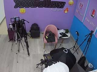 voyeurcam-jb-xfollow