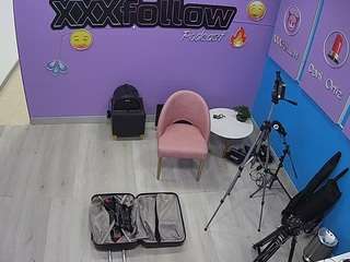 voyeurcam-jb-xfollow