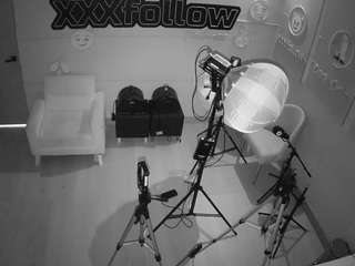 voyeurcam-jb-xfollow