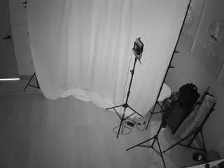 voyeurcam-jb-xfollow