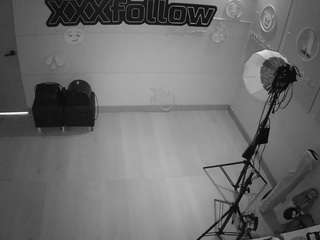 voyeurcam-jb-xfollow webcam